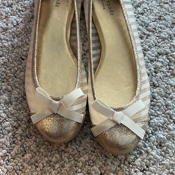Kate Spade gold flats size 8 - Picture 9 of 9